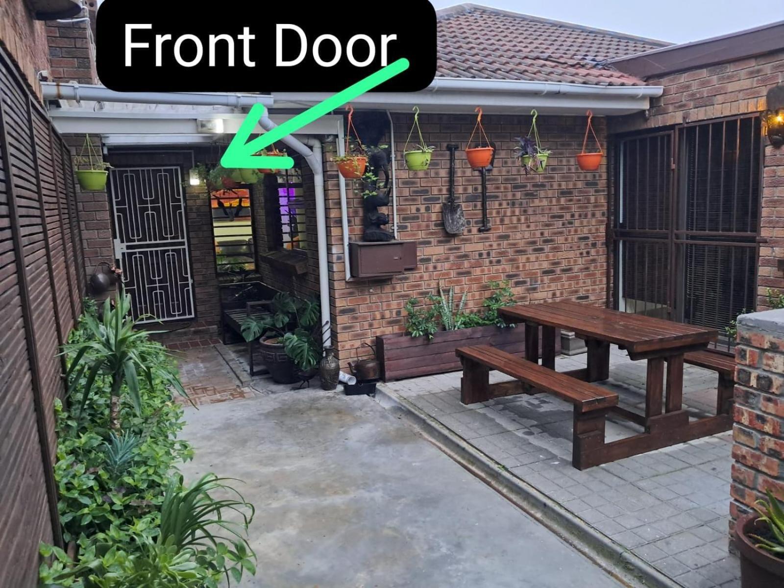 Ina Se Huisie In Blouberg Self Catering Apartment