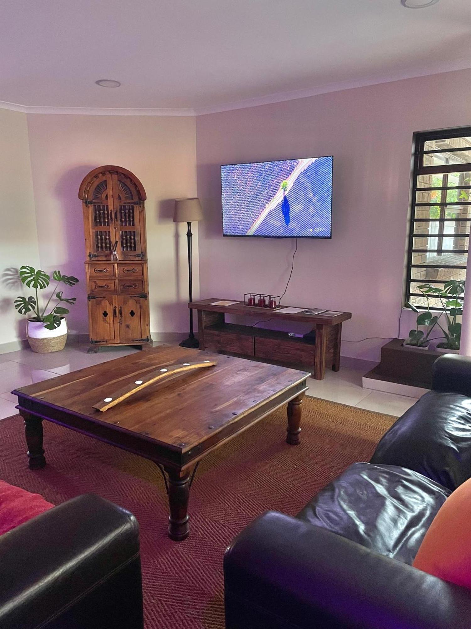 Ina Se Huisie In Blouberg Self Catering Apartment